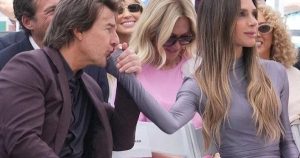 Khoảnh khắc Tom Cruise hôn tay Victoria Beckham: Dấu ấn lịch lãm giữa làng giải trí Hollywood